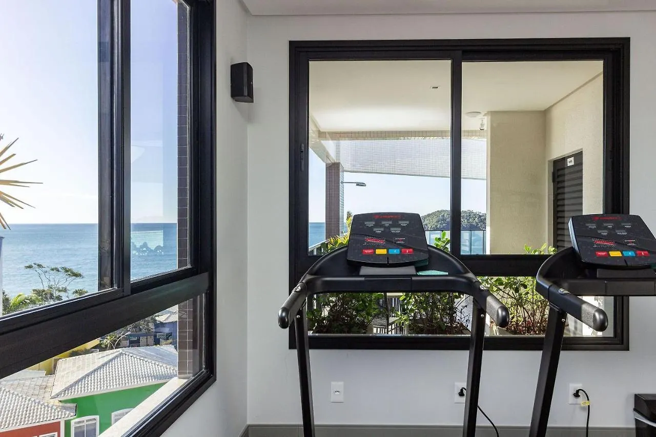 Aion Suites 302 - Lindo Apartamento Com Vista Para O Mar, A 60M Da Praia De Bombinhas, Com Piscina E Academia No Rooftop.